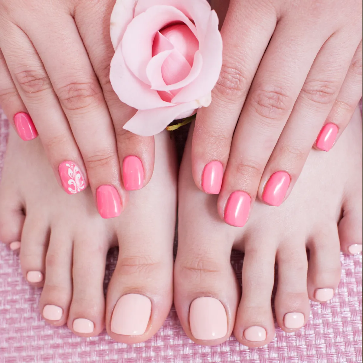 Avrupa Manikür ve Pedikür